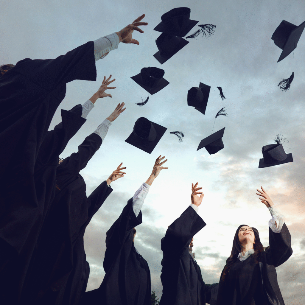 expert writers offering PhD thesis writing service with plagiarism free content